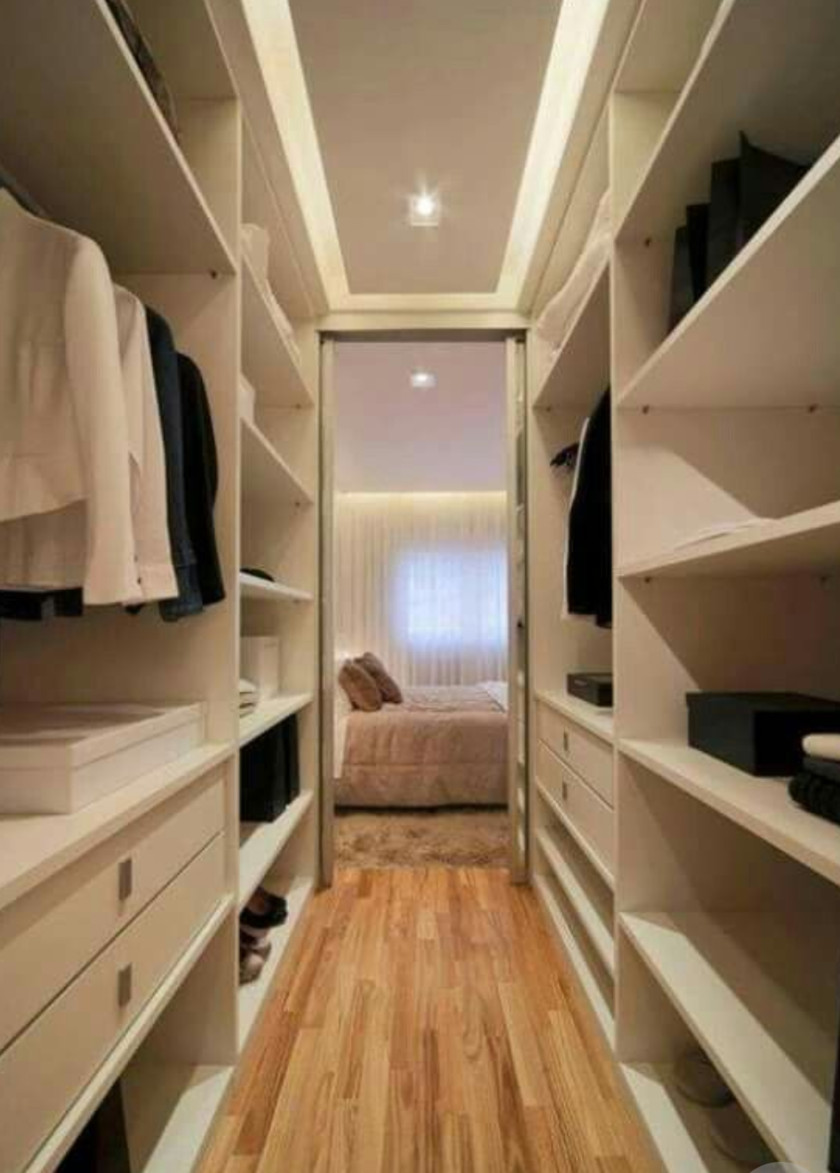П-образная гардеробная комната в спальню Тольятти